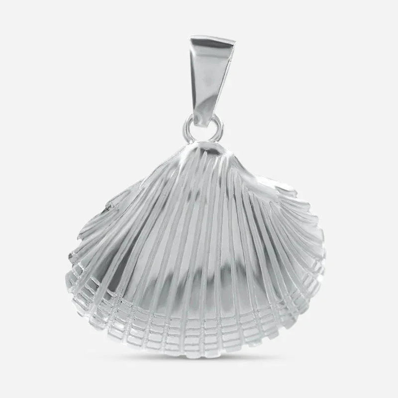 Anhänger Herzmuschel aus Silber, maritimer Schmuck, Muschel-Design, detailreich, glänzend