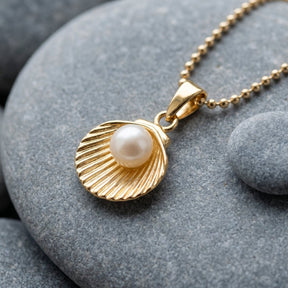 Muschel mit Perle
